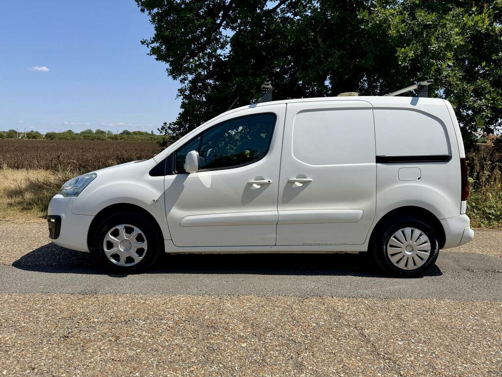 Peugeot Partner Professional White