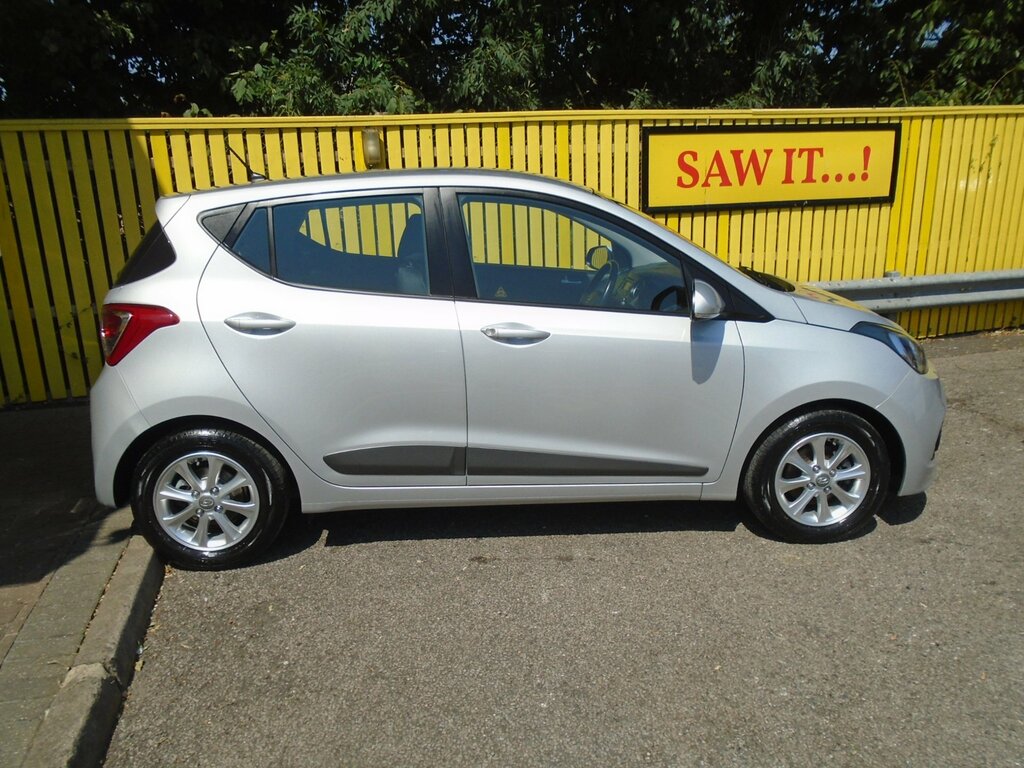 Hyundai I10 1.0 Premium Hatchback Euro 5 66 YR16PRZ Grey #4