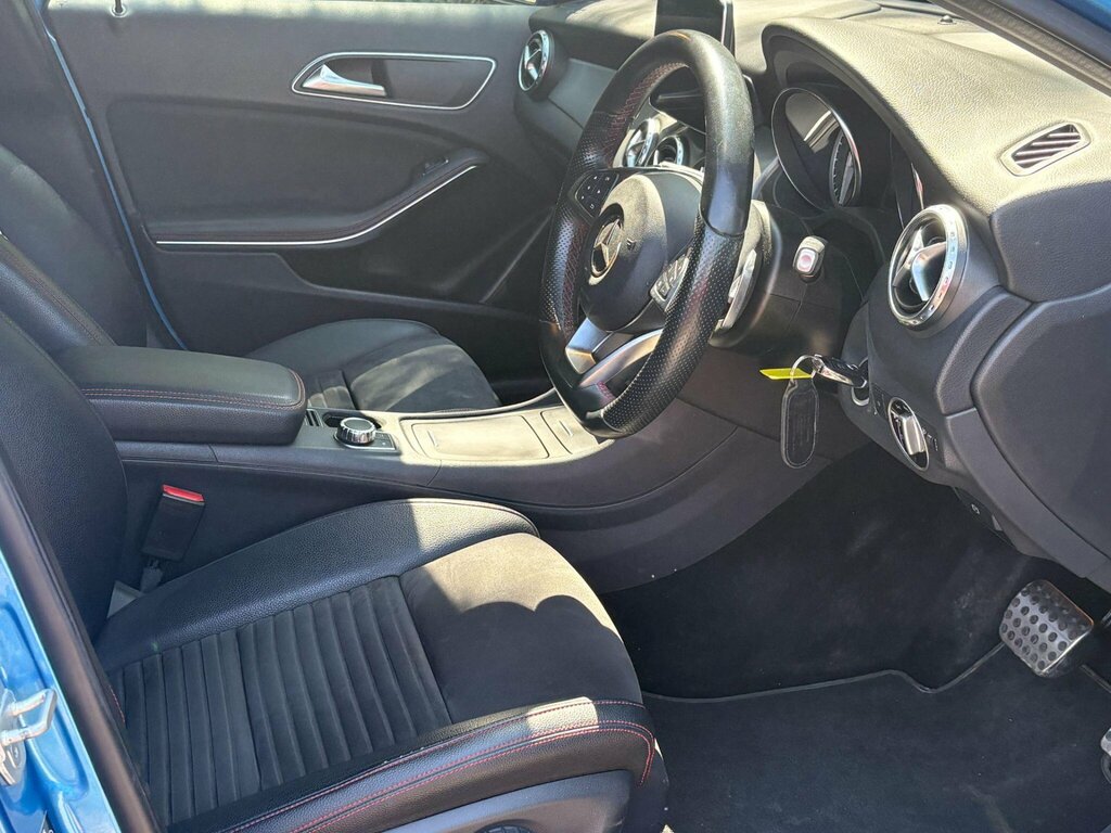 Mercedes-Benz GLA Class 2.1L Amg Line White #12