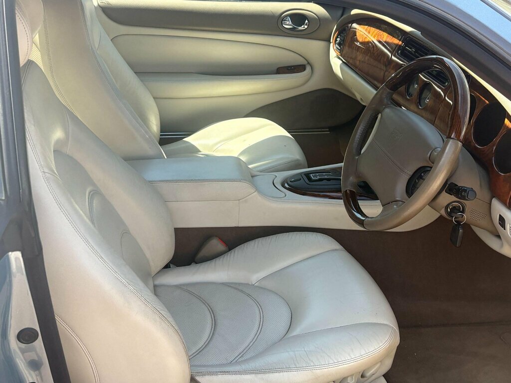 Jaguar XKR 4.2 Supercharged  #8