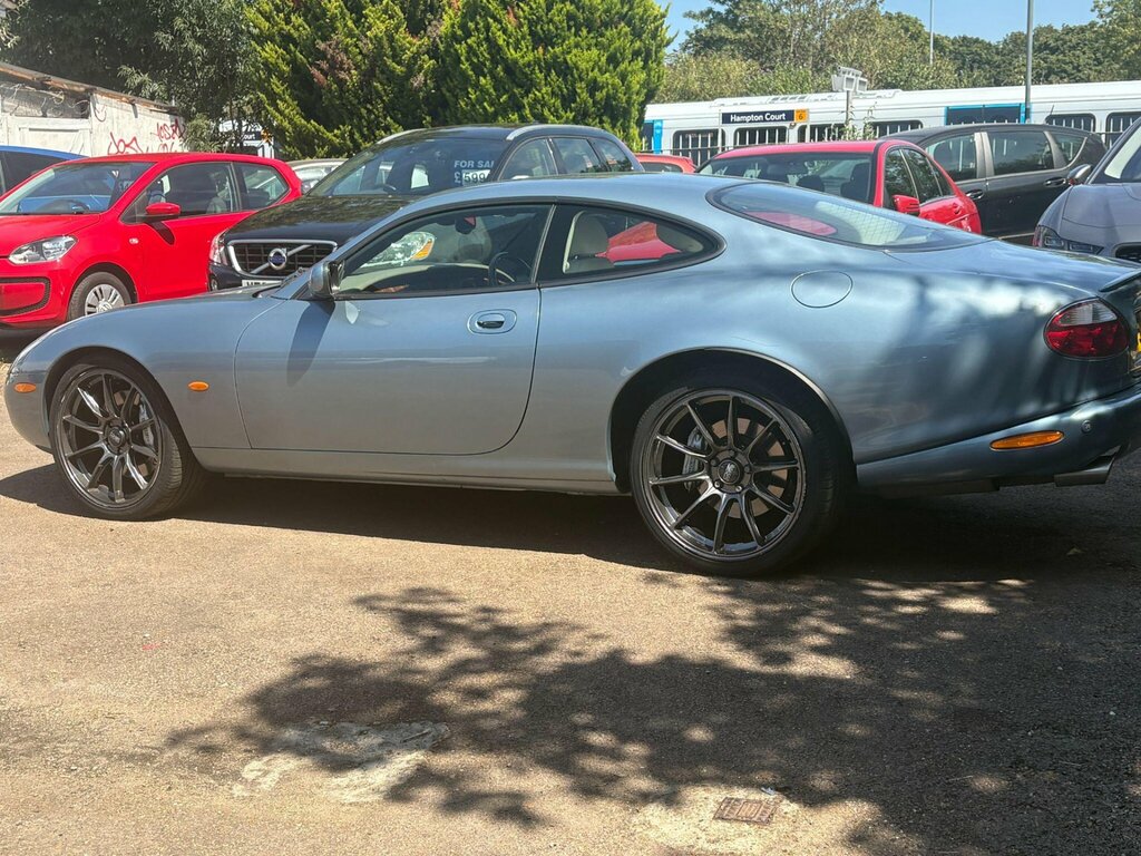Jaguar XK8 4.2 2dr Blue #4