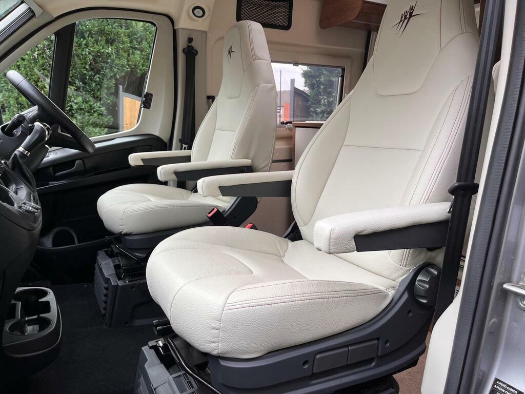 Fiat 1.2 Hybrid 48V 136 La Prima Edct-6 Blue #25