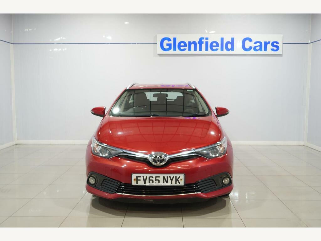 Toyota Auris 1.6 D-4d Icon Touring Sports Euro 6 S S Red #4