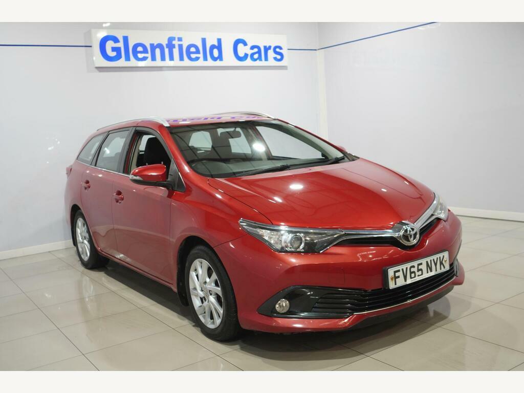 Toyota Auris 1.6 D-4d Icon Touring Sports Euro 6 S S Red #2