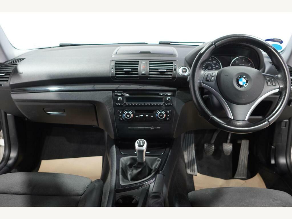 BMW 1 Series Hatchback 2.0 118I Se Euro 5 201010 Silver #12