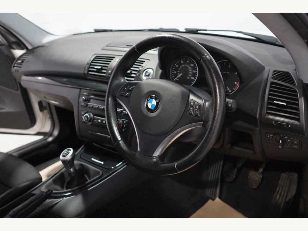 BMW 1 Series Hatchback 2.0 118I Se Euro 5 201010 Silver #11