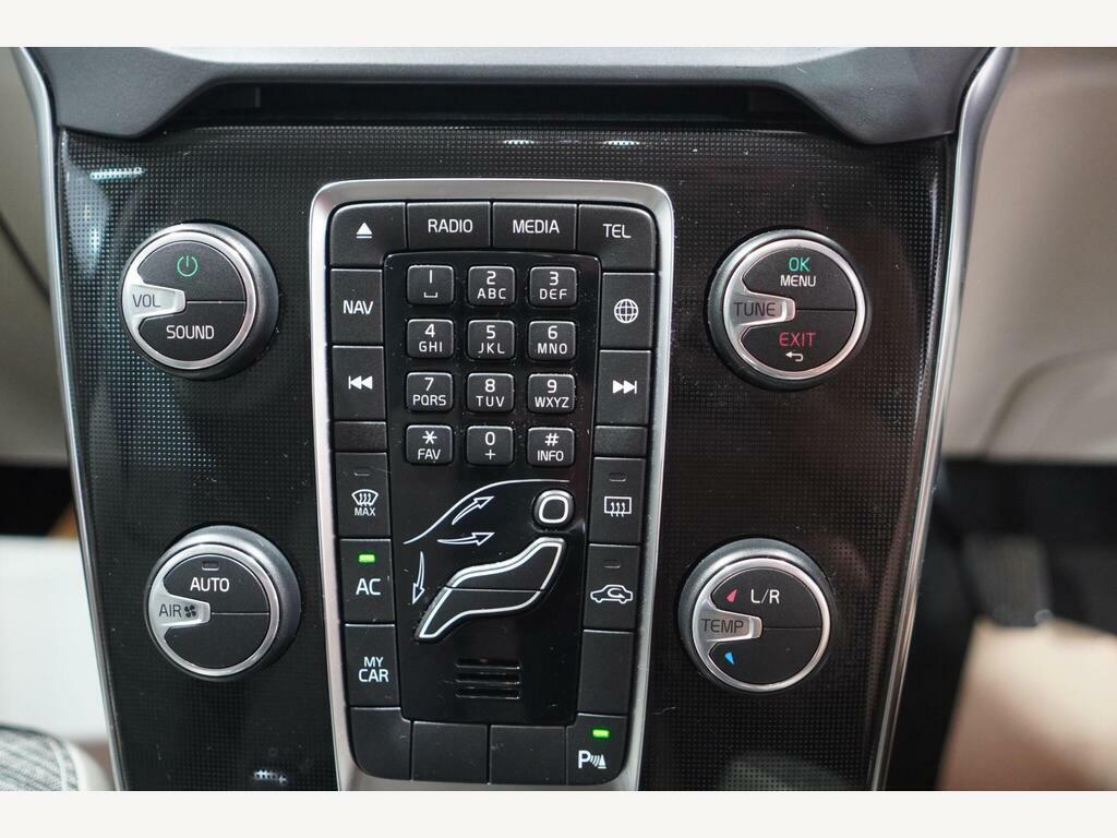 Volvo V40 V40 R-design D2 Black #13
