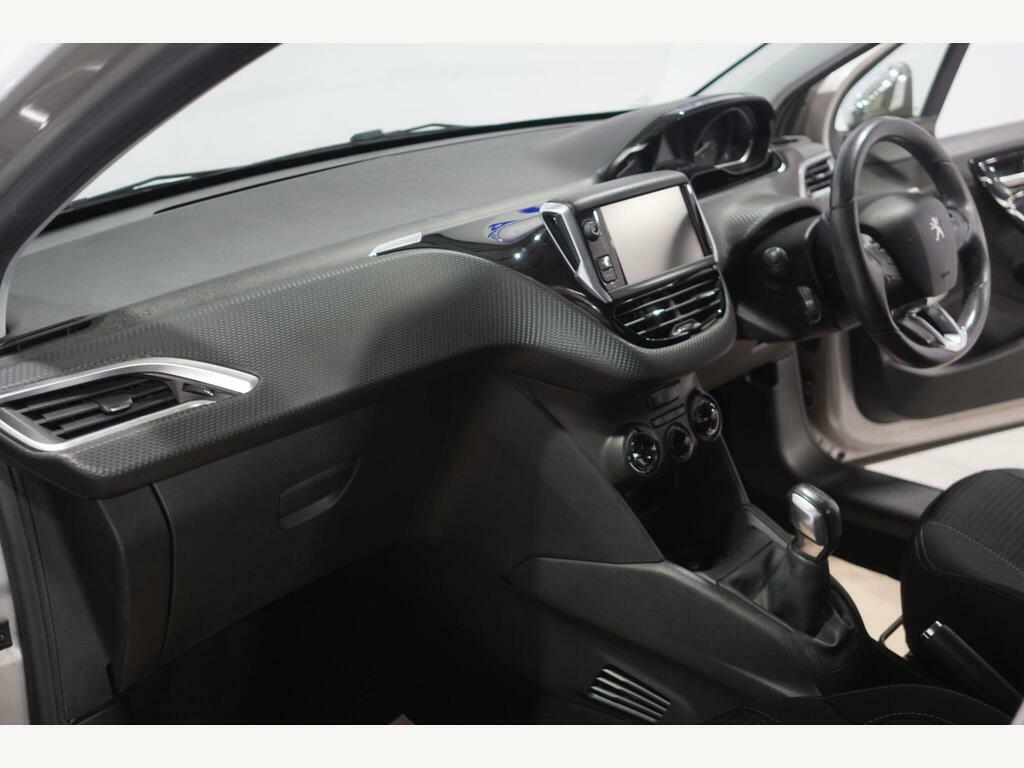 Peugeot 208 Hatchback Silver #14