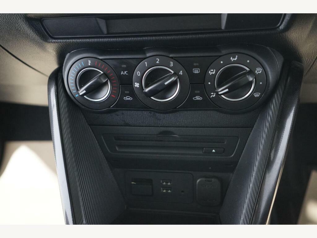 Mazda 2 1.5 Skyactiv-g Sport Nav Euro 6 Ss Silver #15