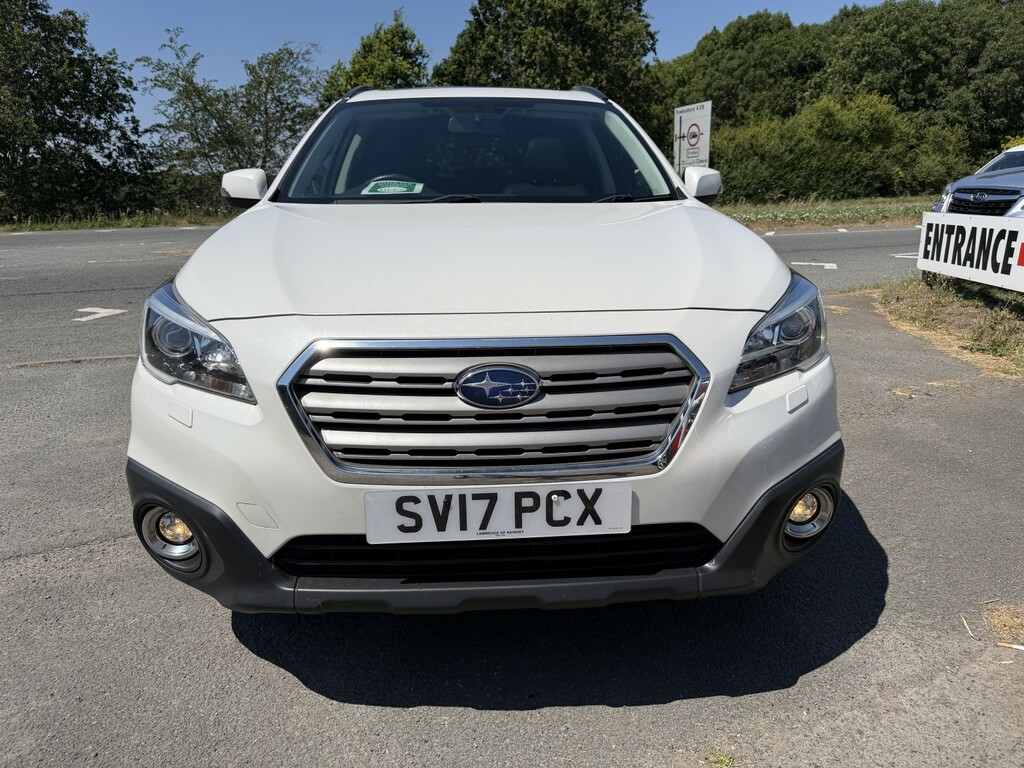 Subaru Outback Estate 2.0 D Se Premium 2017 White #3
