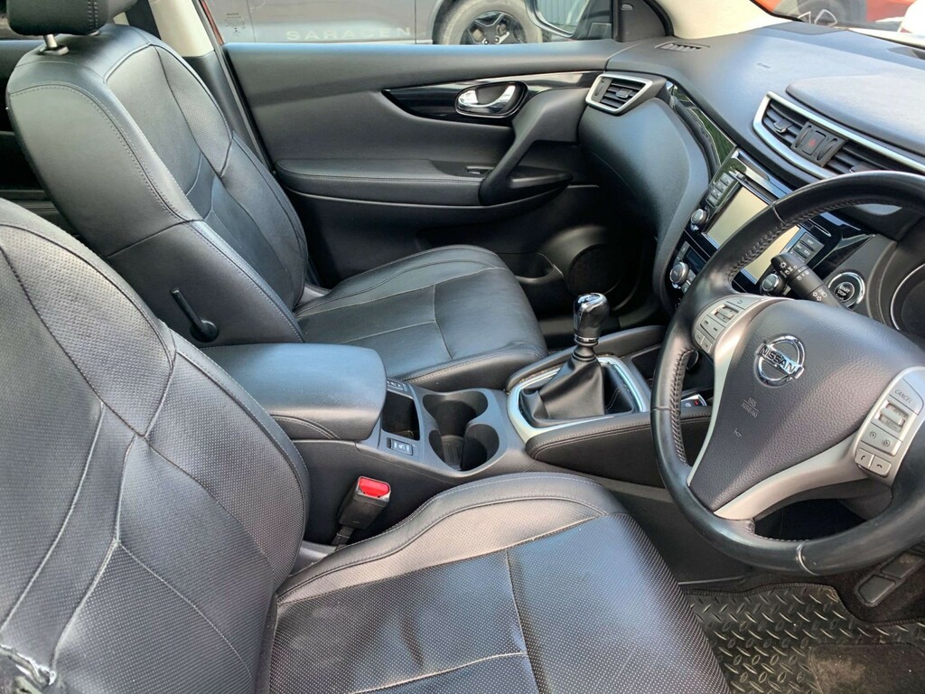 Nissan Qashqai Suv 1.5 Dci Tekna 2014 Black #6
