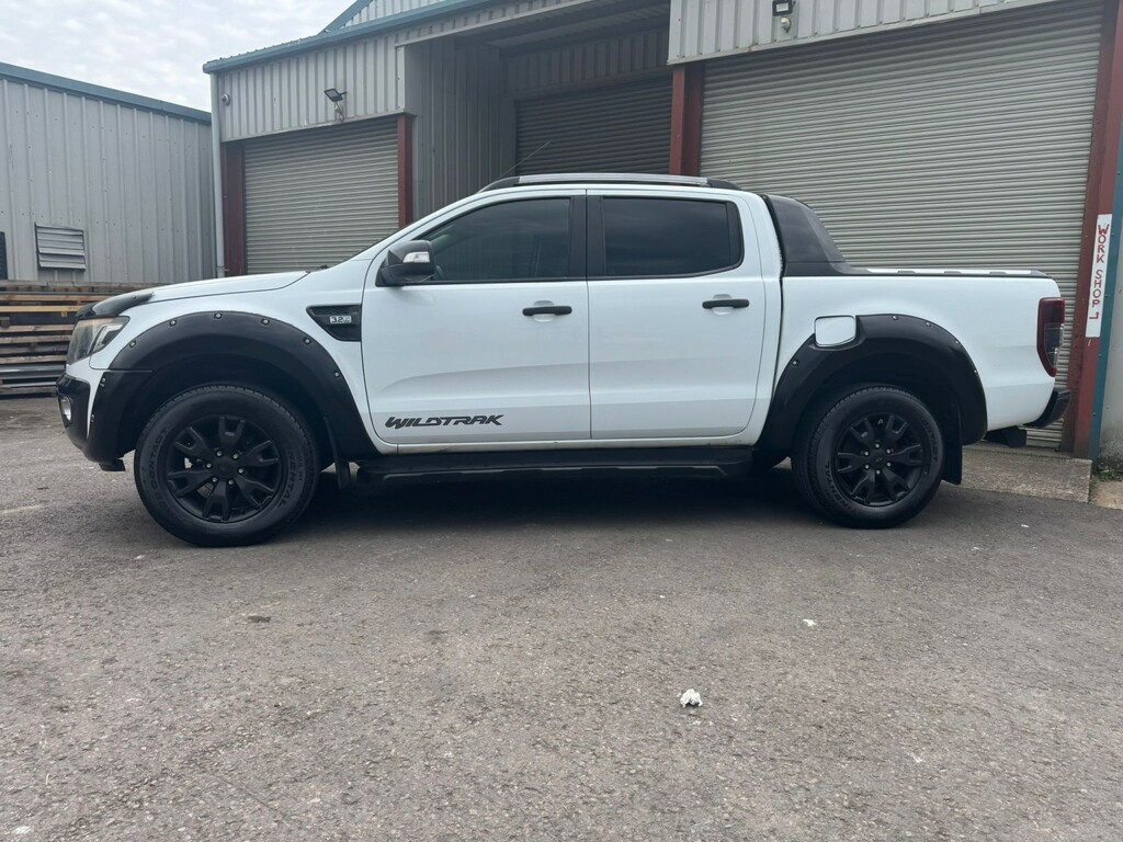 Ford Ranger Pickup 3.2 Tdci Wildtrak 2015 White #3