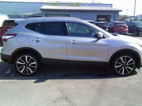 Nissan Qashqai N-tec Black #3