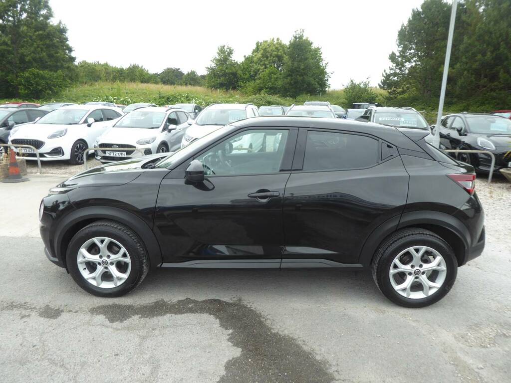 Nissan Juke 1.0 Dig-t N-connecta Navigation 114 Ps 2 Owners Fr BP70XPL Black #6