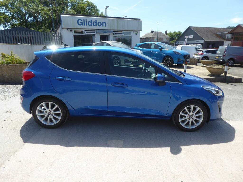 Ford Fiesta 1.0 Ecoboost Hybrid Mhev Titanium Navigation 125 P Blue