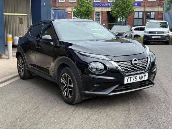 Nissan Juke 1.6 Hybrid N-connecta Navigation 143 Ps Black