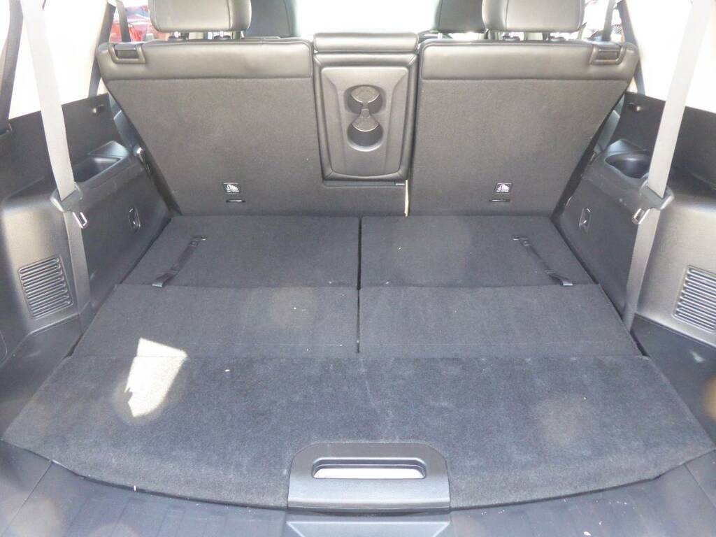 Nissan X-Trail Tekna White #24