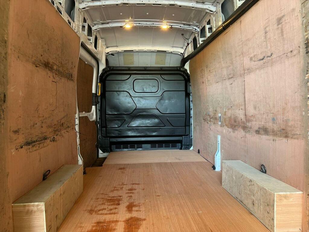 Ford Transit   #16