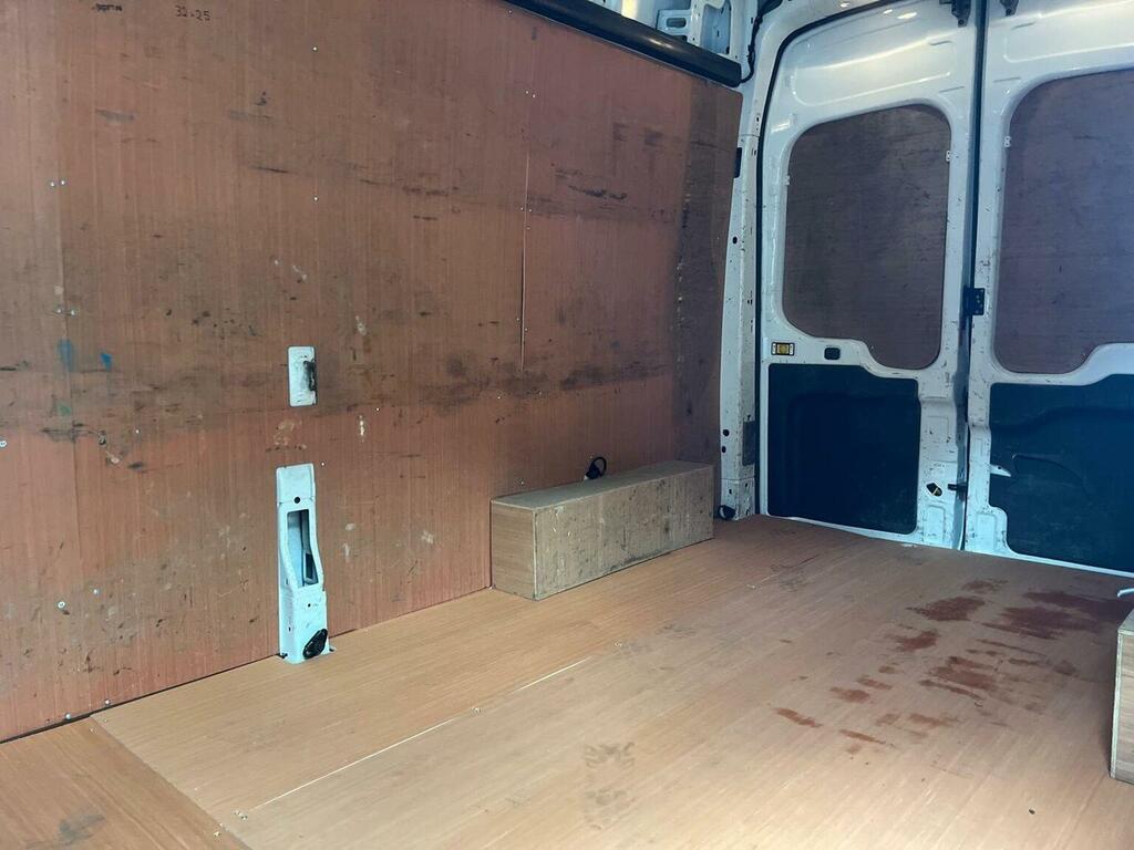 Ford Transit   #15
