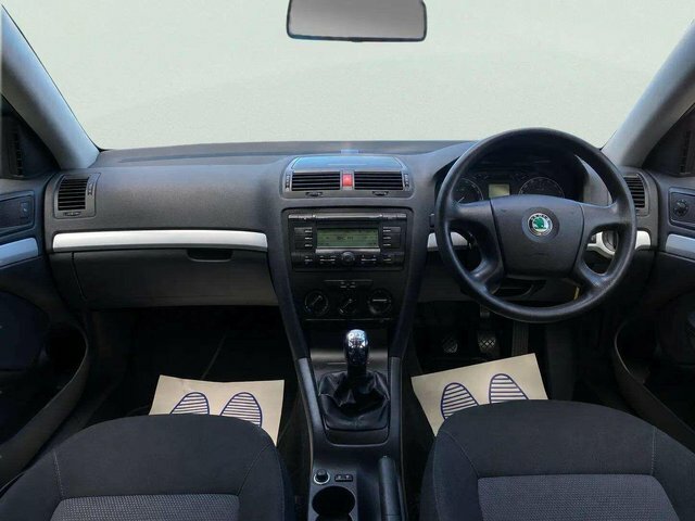 Skoda Octavia 2.0L 2.0 Tdi Laurin Klement Dsg Euro 4 Grey #29
