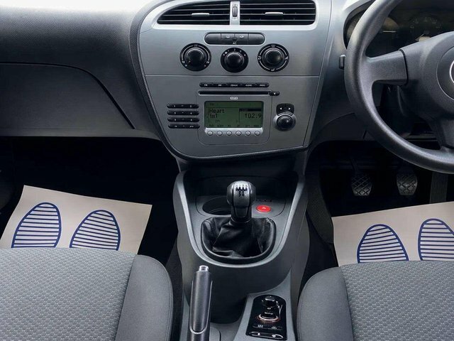 Seat Leon Reference Sport Red #11
