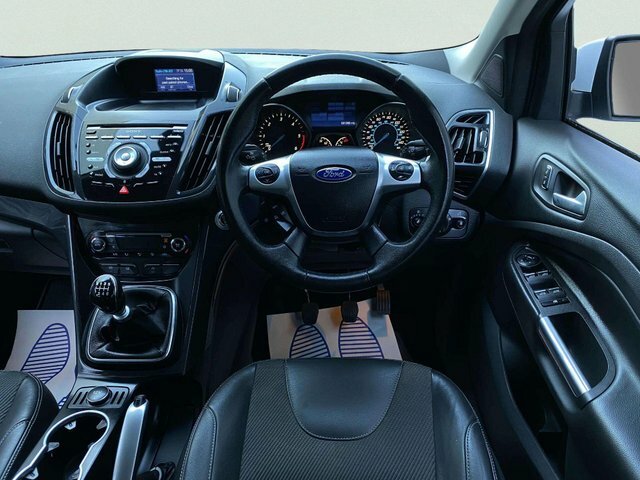 Ford Kuga 2.0 Tdci Zetec Suv Awd Euro 6 S Black #3