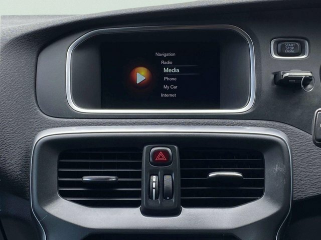 Volvo V40 T2 122 R Design Geartronic F.s.hulez Compl Black #14