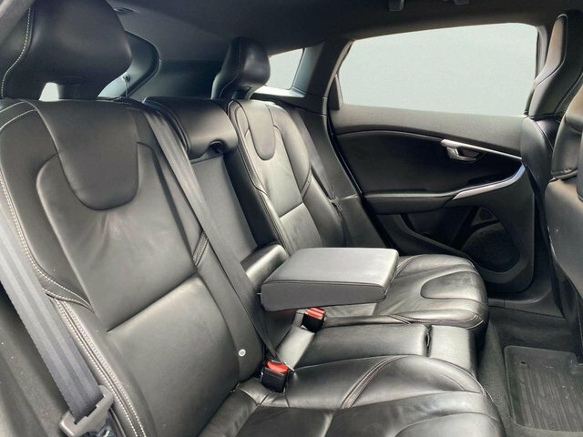 Volvo V40 T2 122 R Design Geartronic F.s.hulez Compl Black #25