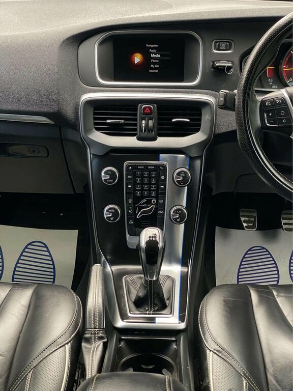 Volvo V40 T2 122 R Design Geartronic F.s.hulez Compl Black #12