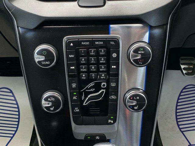Volvo V40 T2 122 R Design Geartronic F.s.hulez Compl Black #40