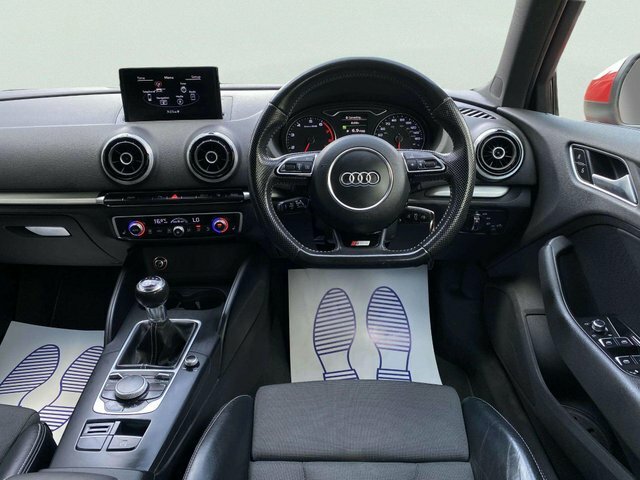 Audi A3 2015 1.4 Tfsi Cod S Line Sportback Euro 6 Ss Red #3