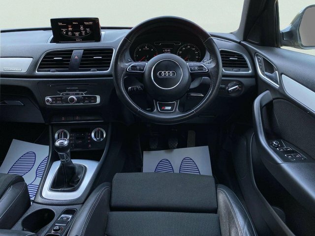 Audi Q3 S Line Grey #38