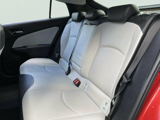 Toyota Prius 1.8 Vvti Excel Cvt White #54
