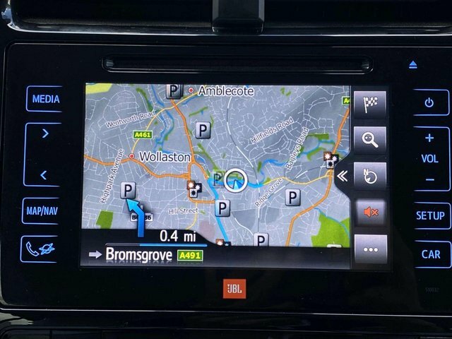 Toyota Prius 1.8 Vvti Excel Cvt White #45