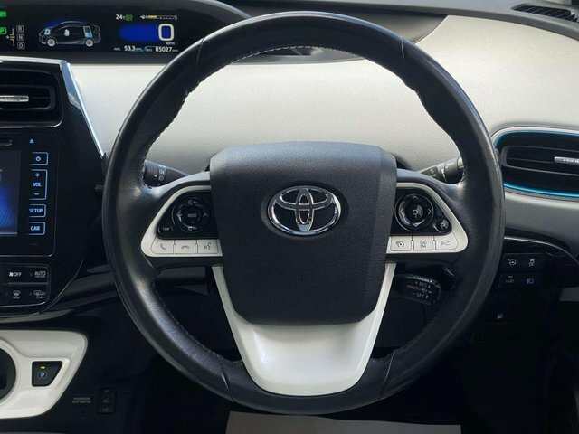 Toyota Prius 1.8 Vvti Excel Cvt White #21