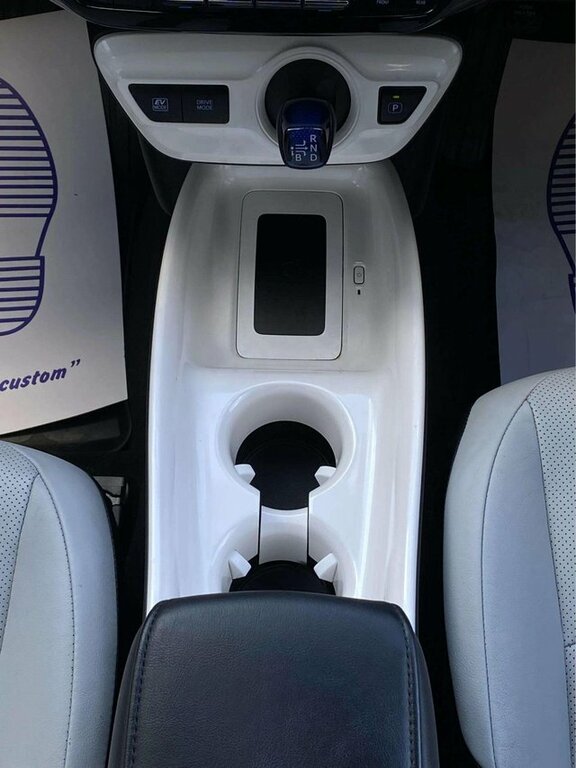 Toyota Prius 1.8 Vvti Excel Cvt White #40