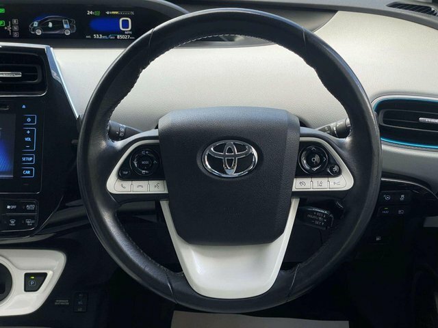 Toyota Prius 1.8 Vvti Excel Cvt White #47