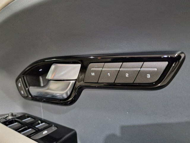 Land Rover Range Rover Evoque Dynamic White #86