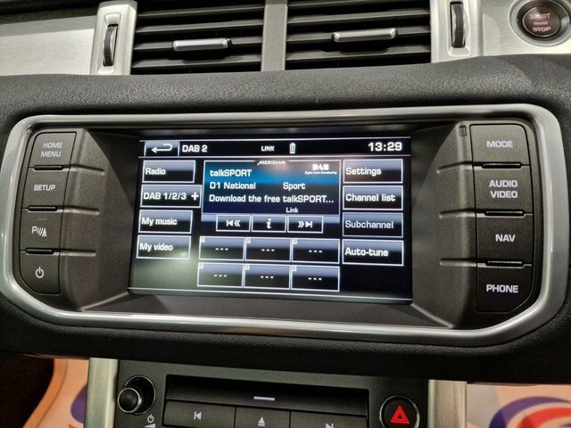 Land Rover Range Rover Evoque 2.2 Sd4 Pure 9 Tech Pack White #26