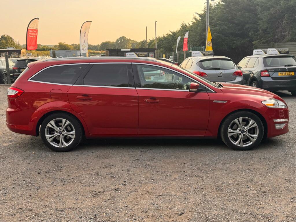 Ford Mondeo Titanium Red #14