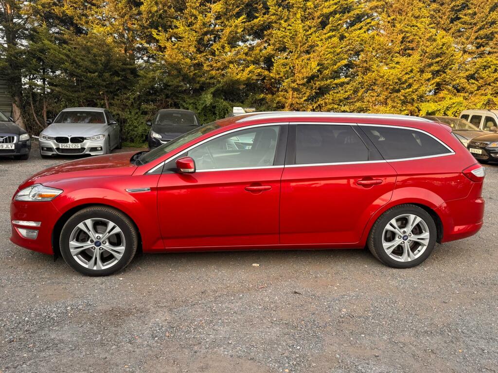 Ford Mondeo Titanium Red #11