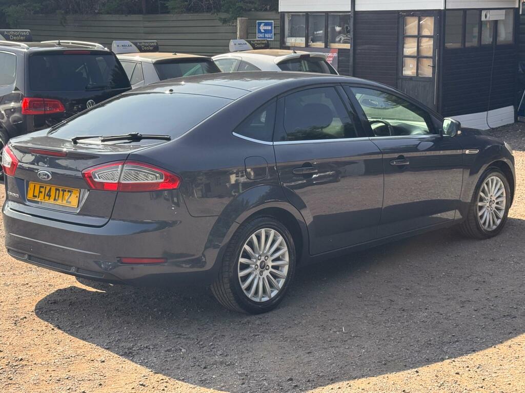 Ford Mondeo Black #24