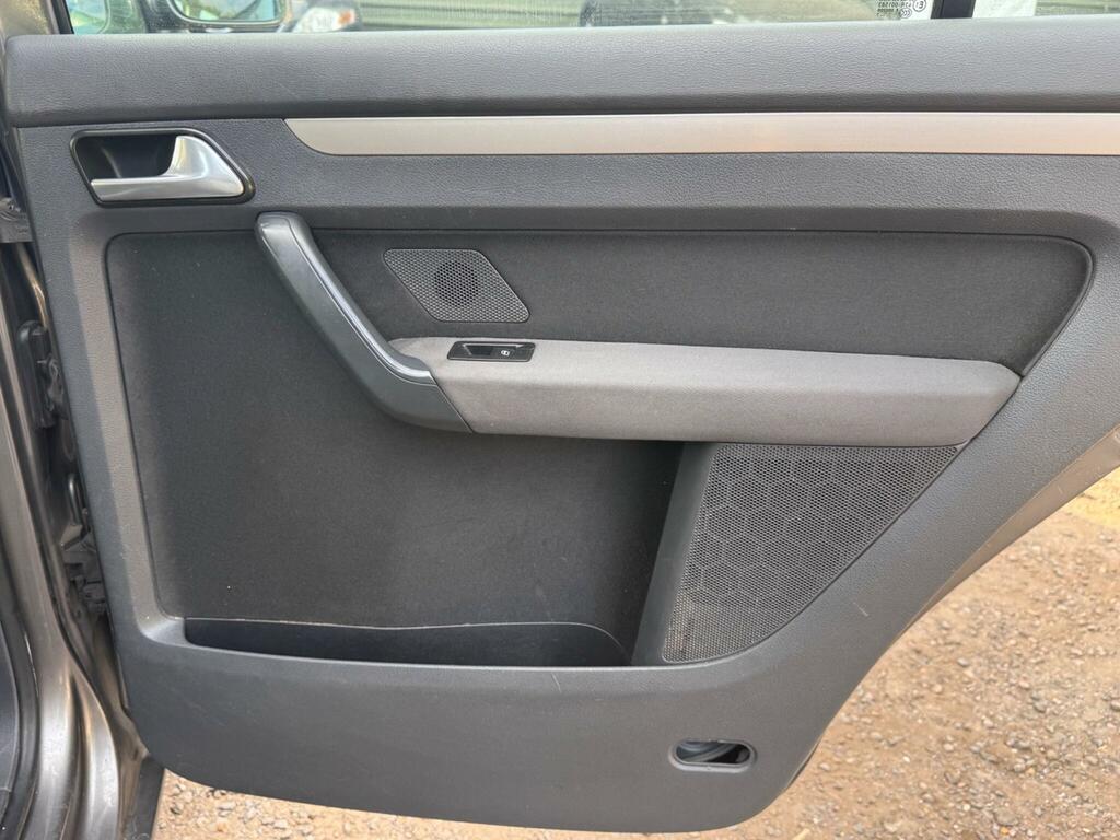 Volkswagen Touran Mpv 2.0 Tdi Se 7 Seats 200757 Grey #28