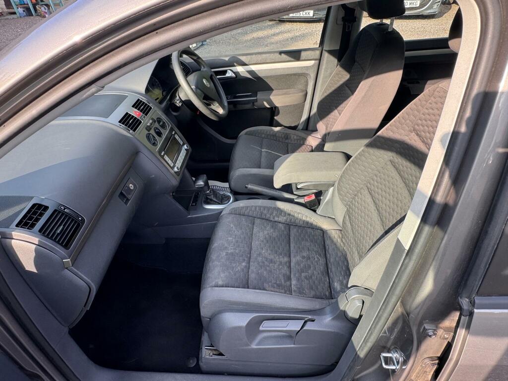 Volkswagen Touran Mpv 2.0 Tdi Se 7 Seats 200757 Grey #37