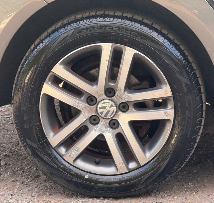 Volkswagen Touran Mpv 2.0 Tdi Se 7 Seats 200757 Grey #33
