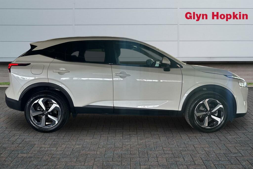 Nissan Qashqai 1.3 Dig-t Mh N-connecta White #2