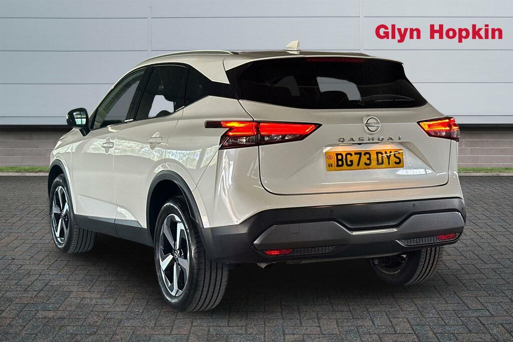 Nissan Qashqai 1.3 Dig-t Mh N-connecta White #5