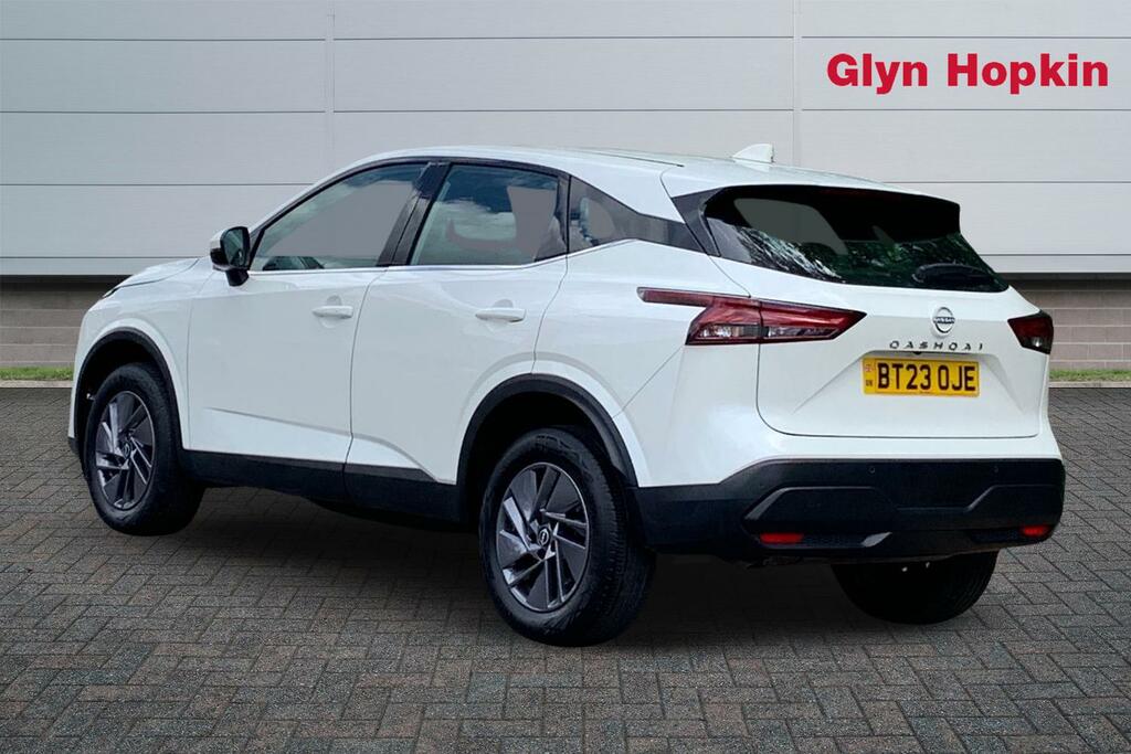 Nissan Qashqai 1.3 Dig-t Mh Acenta Premium BT23OJE White #5