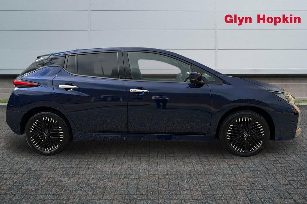Nissan Leaf 160Kw E N-connecta 59Kwh HJ23YUT Blue #2