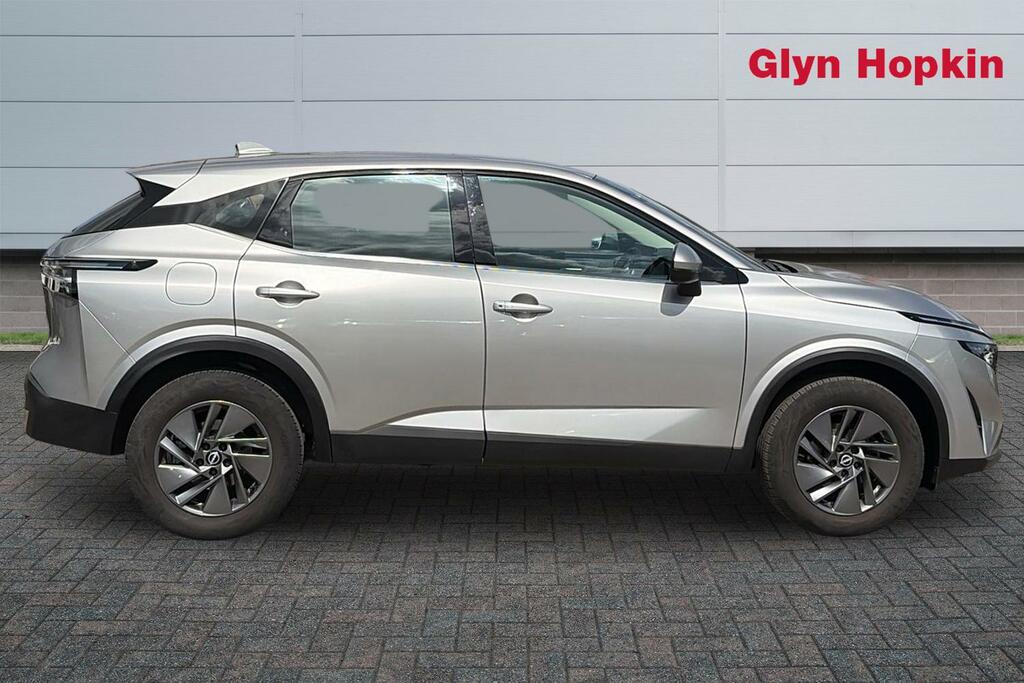 Nissan Qashqai 1.3 Dig-t Mh Acenta Premium PJ74OAL Silver #2